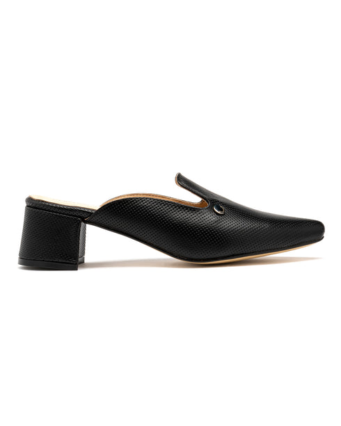 Zapatilla Zueco Negro Perforado 1451C